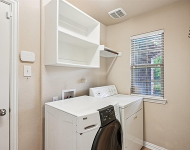 15937 Alvarado Drive - Photo Thumbnail 24