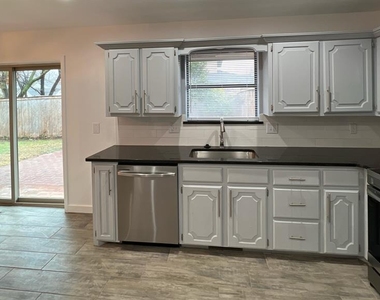 12510 Maple Ridge Road - Photo Thumbnail 15
