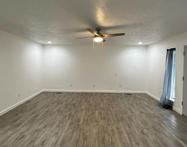12510 Maple Ridge Road - Photo Thumbnail 17