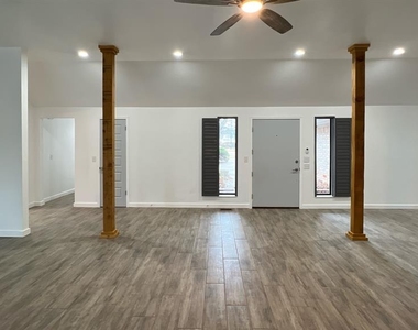 12510 Maple Ridge Road - Photo Thumbnail 5