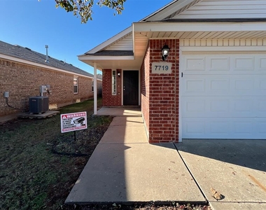 7719 Bennie Terrace - Photo Thumbnail 1