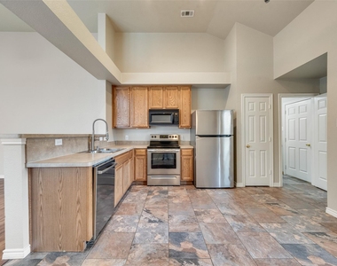 9005 Stewart Street - Photo Thumbnail 4