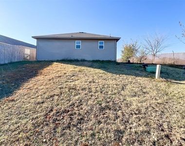 7802 Bennie Terrace - Photo Thumbnail 23