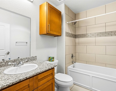 1124 Galveston Avenue - Photo Thumbnail 15