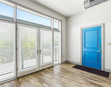 1124 Galveston Avenue - Photo Thumbnail 4
