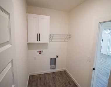 17584 Salma Road - Photo Thumbnail 23
