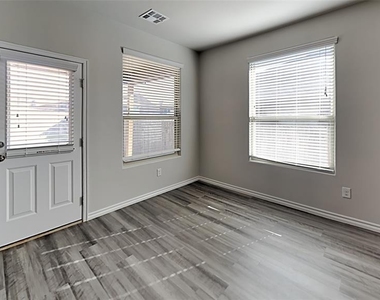 12541 Babbling Brook Drive - Photo Thumbnail 5
