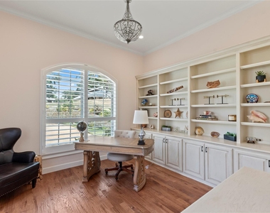 204 Pinnacle Club Place - Photo Thumbnail 14