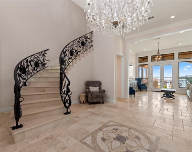 204 Pinnacle Club Place - Photo Thumbnail 3