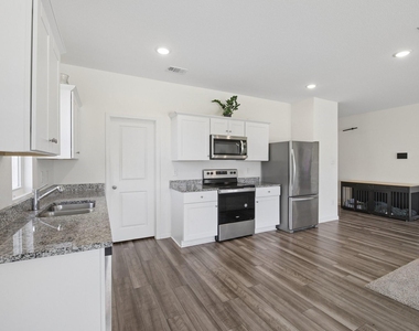 5612 Portlaw Lane - Photo Thumbnail 13
