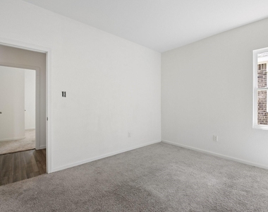 5612 Portlaw Lane - Photo Thumbnail 8