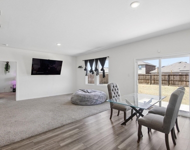 5612 Portlaw Lane - Photo Thumbnail 16