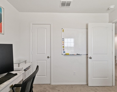 448 Blue Crow Lane - Photo Thumbnail 24