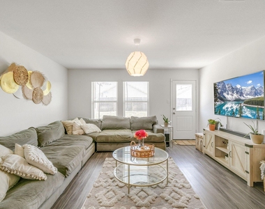 448 Blue Crow Lane - Photo Thumbnail 11