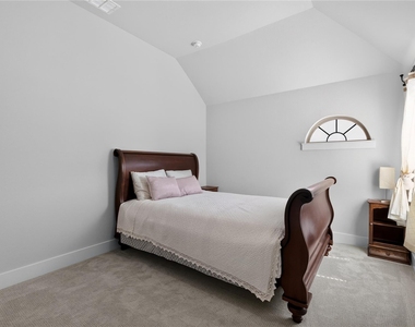 2036 Valencia Drive - Photo Thumbnail 34