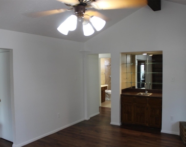 8780 Kimberly Lane - Photo Thumbnail 3