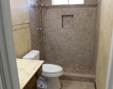 8780 Kimberly Lane - Photo Thumbnail 12