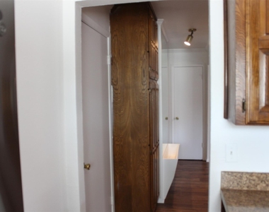 8780 Kimberly Lane - Photo Thumbnail 10