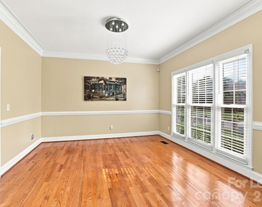 142 Cottontail Lane Se - Photo Thumbnail 8