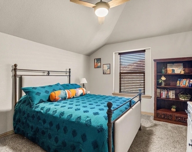 3460 Tuscan Hills Circle - Photo Thumbnail 19
