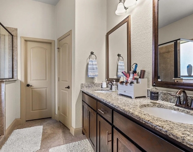 3460 Tuscan Hills Circle - Photo Thumbnail 13