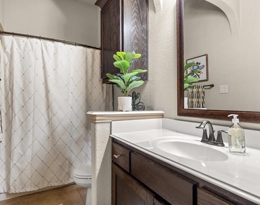 3460 Tuscan Hills Circle - Photo Thumbnail 15