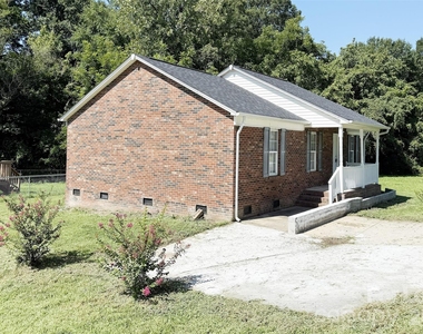 527 E Carpenter Street - Photo Thumbnail 3