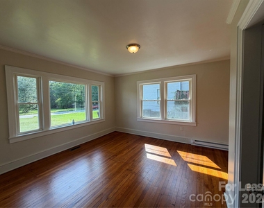 908 W Front Street - Photo Thumbnail 6