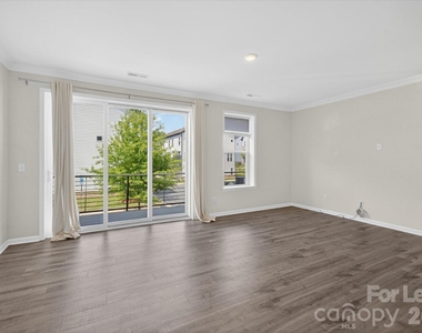 13018 Simoneaux Lane - Photo Thumbnail 8