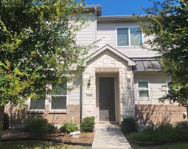 1300 Pebblebrook Drive - Photo Thumbnail 7