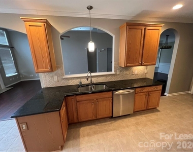 13317 Centennial Commons Parkway - Photo Thumbnail 7