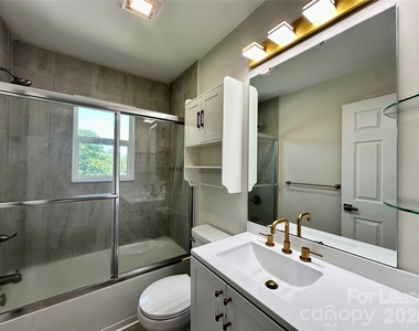 811 Kennedy Street - Photo Thumbnail 13