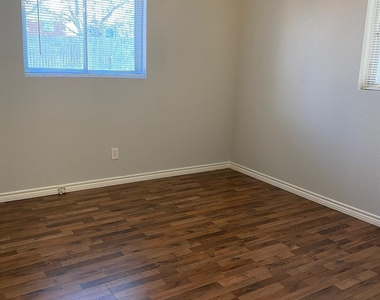 308 Case Street - Photo Thumbnail 6