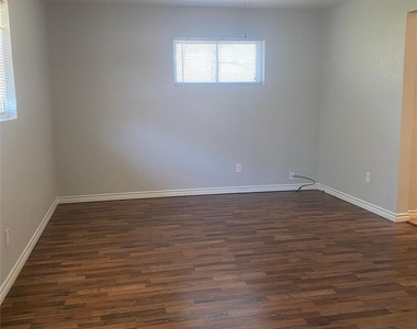 308 Case Street - Photo Thumbnail 8
