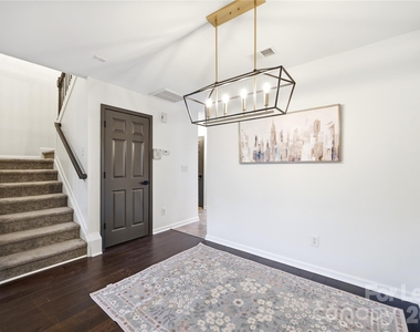 6105 Warrior Avenue - Photo Thumbnail 5