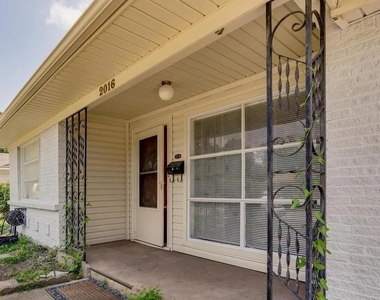 2016 Menefee Street - Photo Thumbnail 5