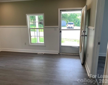 965 Ashby Street - Photo Thumbnail 5