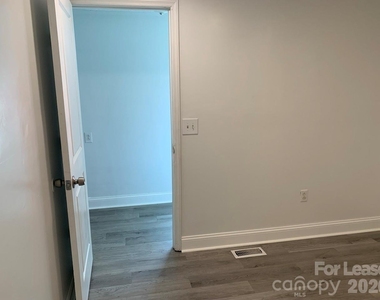 965 Ashby Street - Photo Thumbnail 11