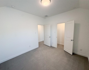 1741 Horseshoe Lane - Photo Thumbnail 29