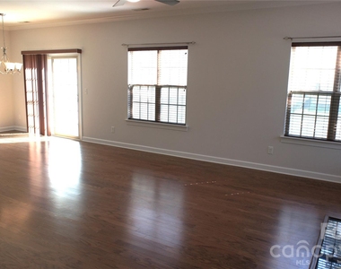 15509 Barossa Valley Street - Photo Thumbnail 3