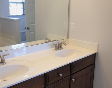 15509 Barossa Valley Street - Photo Thumbnail 28