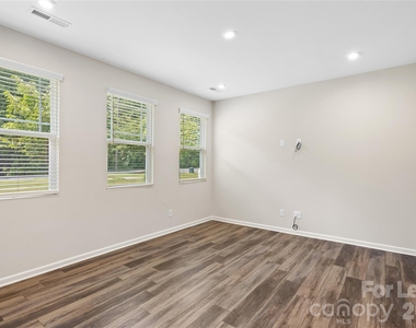 1368 Galloway Road - Photo Thumbnail 4