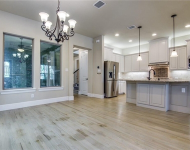 336 Loma Alta Drive - Photo Thumbnail 3