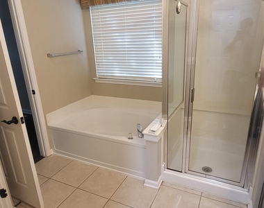 17450 Baldwin Hall Drive - Photo Thumbnail 8