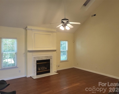 17450 Baldwin Hall Drive - Photo Thumbnail 27
