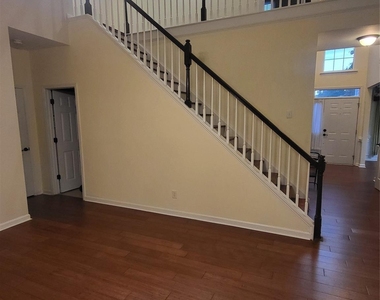 17450 Baldwin Hall Drive - Photo Thumbnail 5