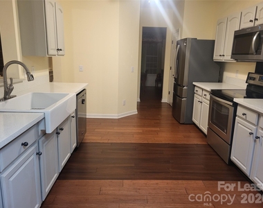 17450 Baldwin Hall Drive - Photo Thumbnail 27