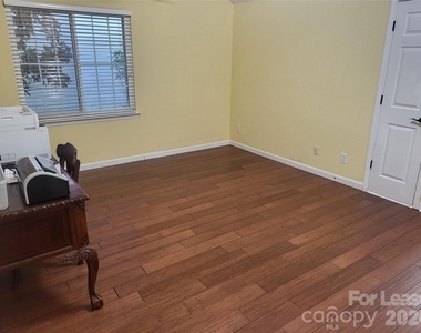 17450 Baldwin Hall Drive - Photo Thumbnail 18