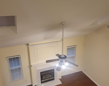 17450 Baldwin Hall Drive - Photo Thumbnail 4
