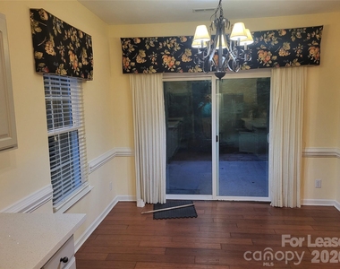 17450 Baldwin Hall Drive - Photo Thumbnail 3